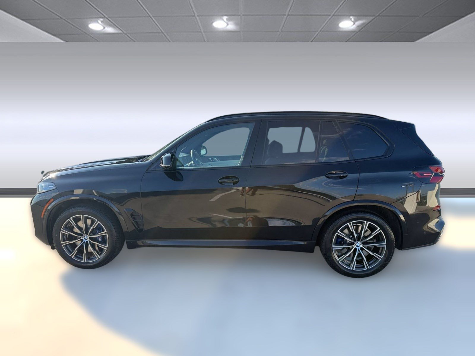Certified 2024 BMW X5 M60i w/ Parking Assistance Package AWD/4WD image 2