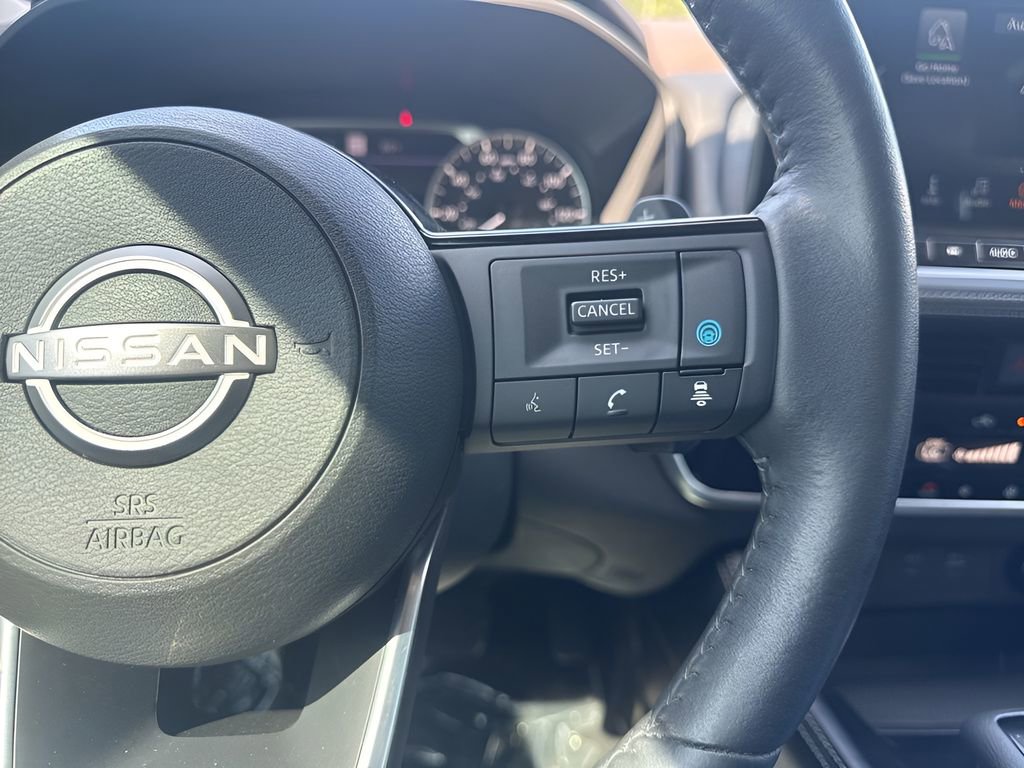 Used 2023 Nissan Rogue SL w/ SL Premium Package AWD/4WD image 16