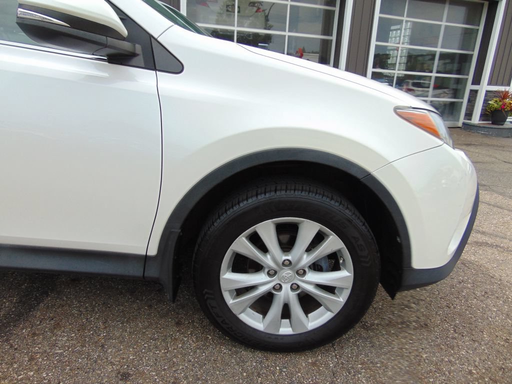 Used 2014 Toyota RAV4 Limited w/ Technology Package AWD/4WD image 11