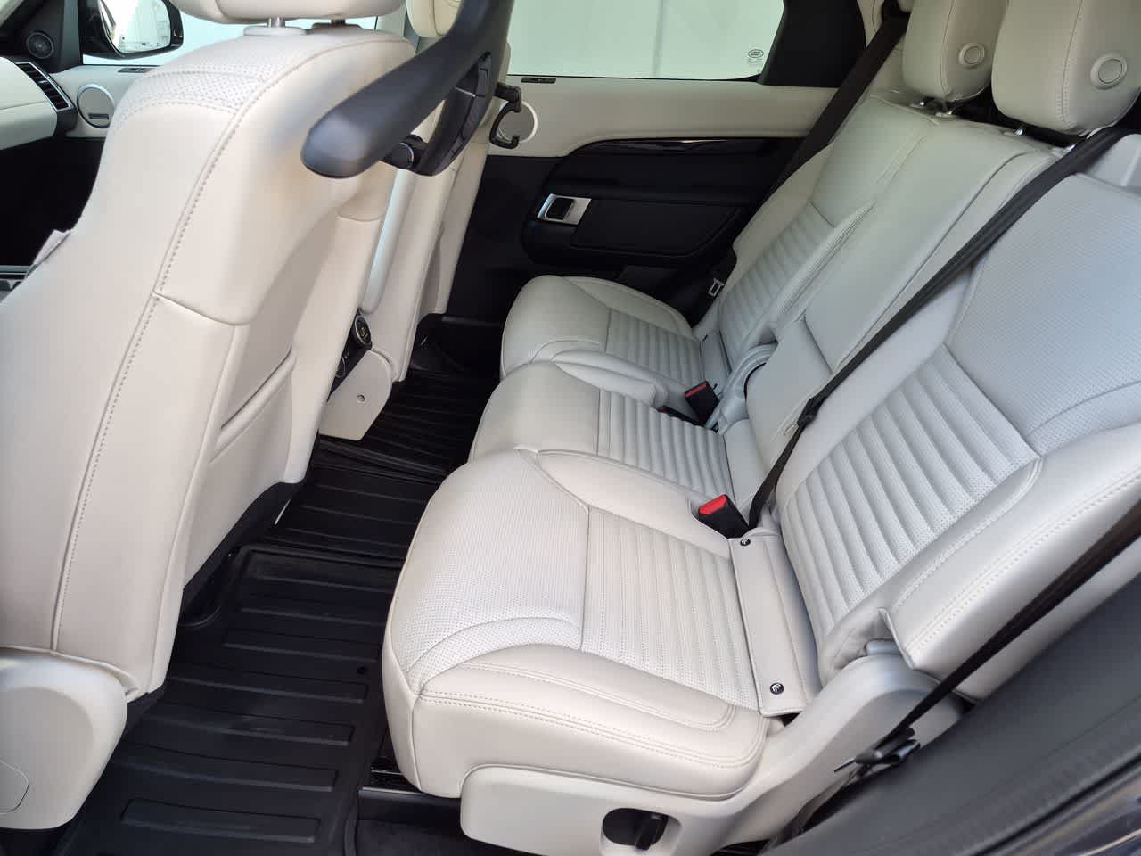 New 2026 Land Rover Discovery S AWD/4WD image 21