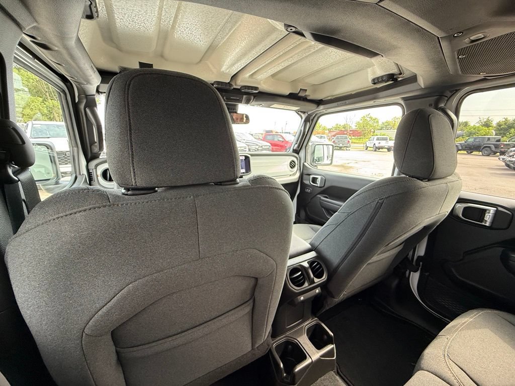 Used 2024 Jeep Wrangler Sport AWD/4WD image 26