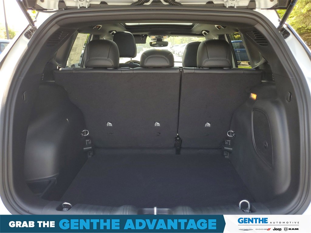 Used 2025 Jeep Compass Limited w/ Sun & Sound Group image 30