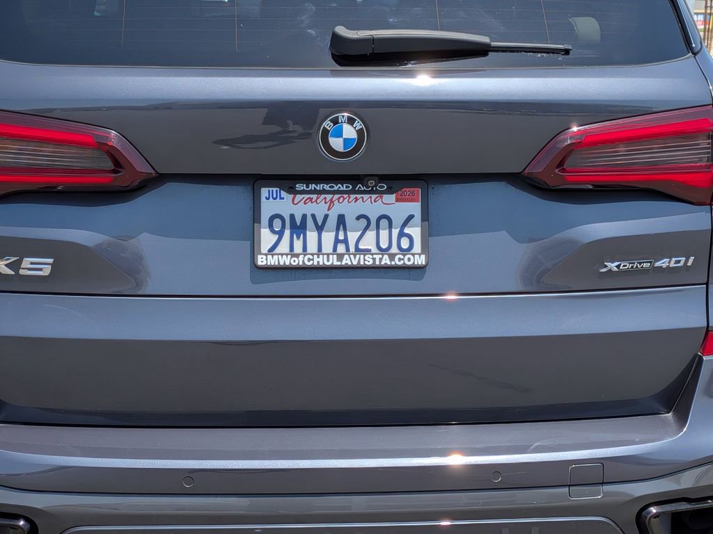 Used 2021 BMW X5 xDrive40i w/ M Sport Package AWD/4WD image 34
