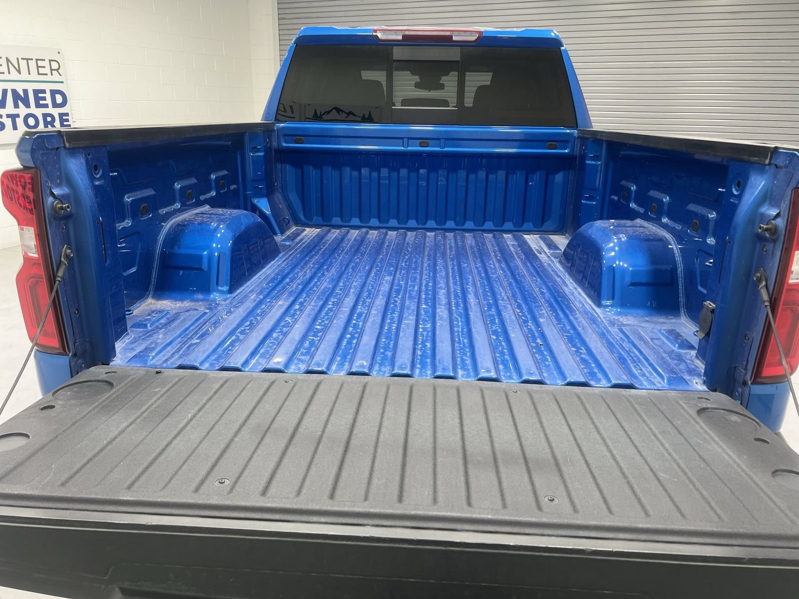Used 2023 Chevrolet Silverado 1500 RST w/ Convenience Package II AWD/4WD image 23