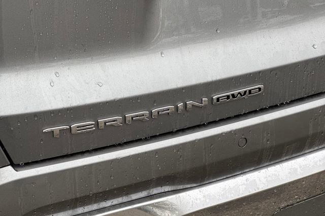 New 2026 GMC Terrain Denali w/ LPO, Floor Liner Package image 33