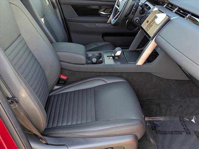 Used 2025 Land Rover Discovery Sport S image 22