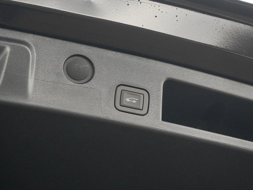 New 2026 GMC Terrain Elevation w/ Elevation Premium Package image 9