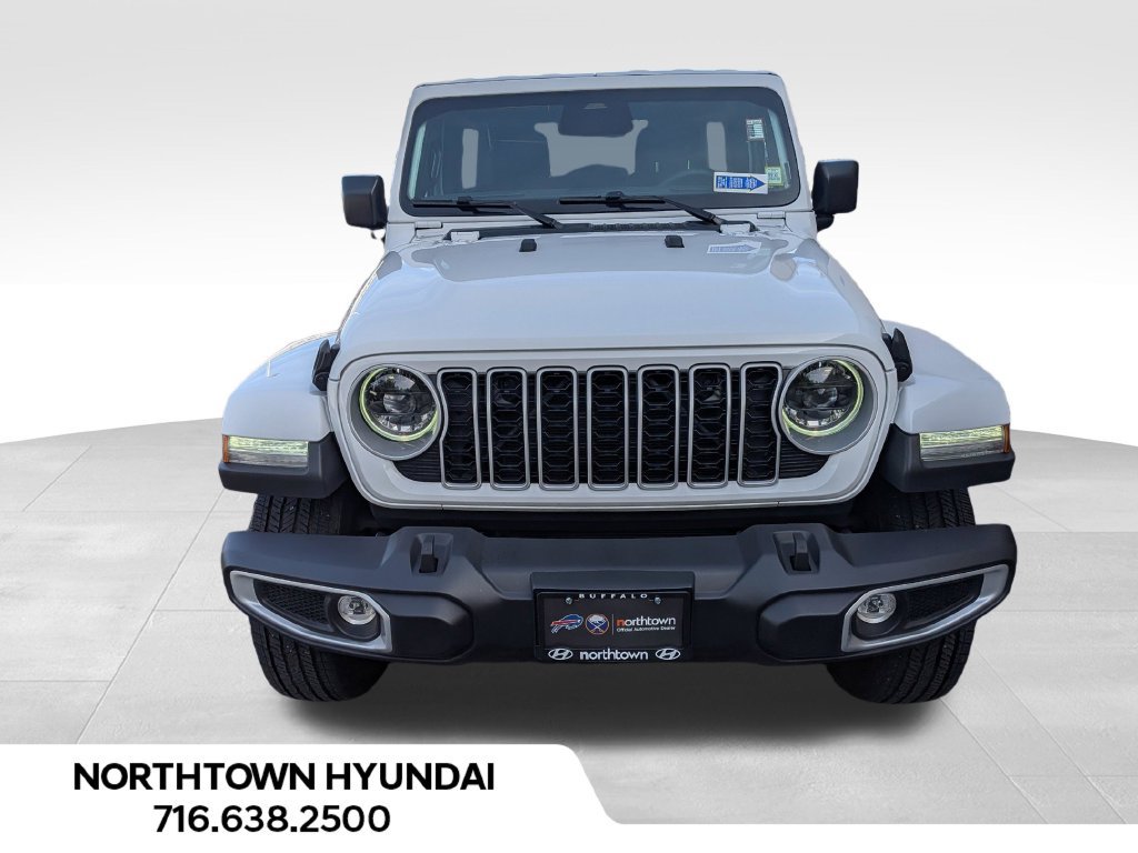 Used 2026 Jeep Wrangler Unlimited Sahara AWD/4WD image 5