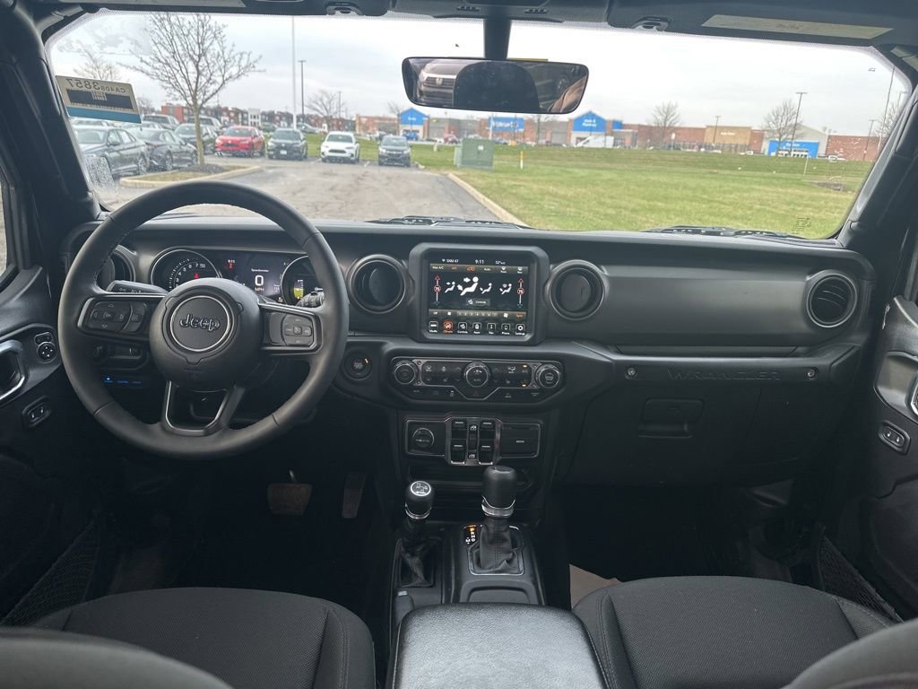 Used 2023 Jeep Wrangler Unlimited w/ Cold Weather Group image 19