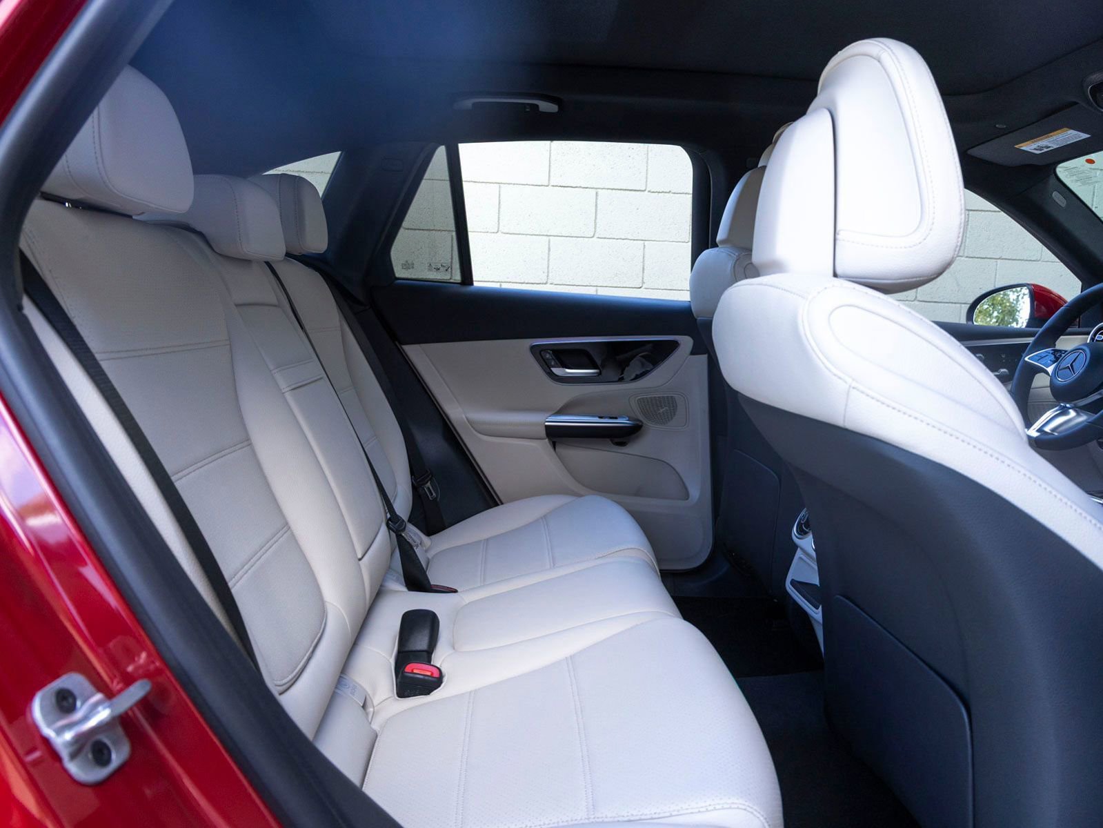 New 2026 Mercedes-Benz GLC 300 image 25