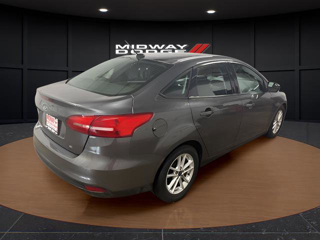 Used 2016 Ford Focus SE FWD image 4