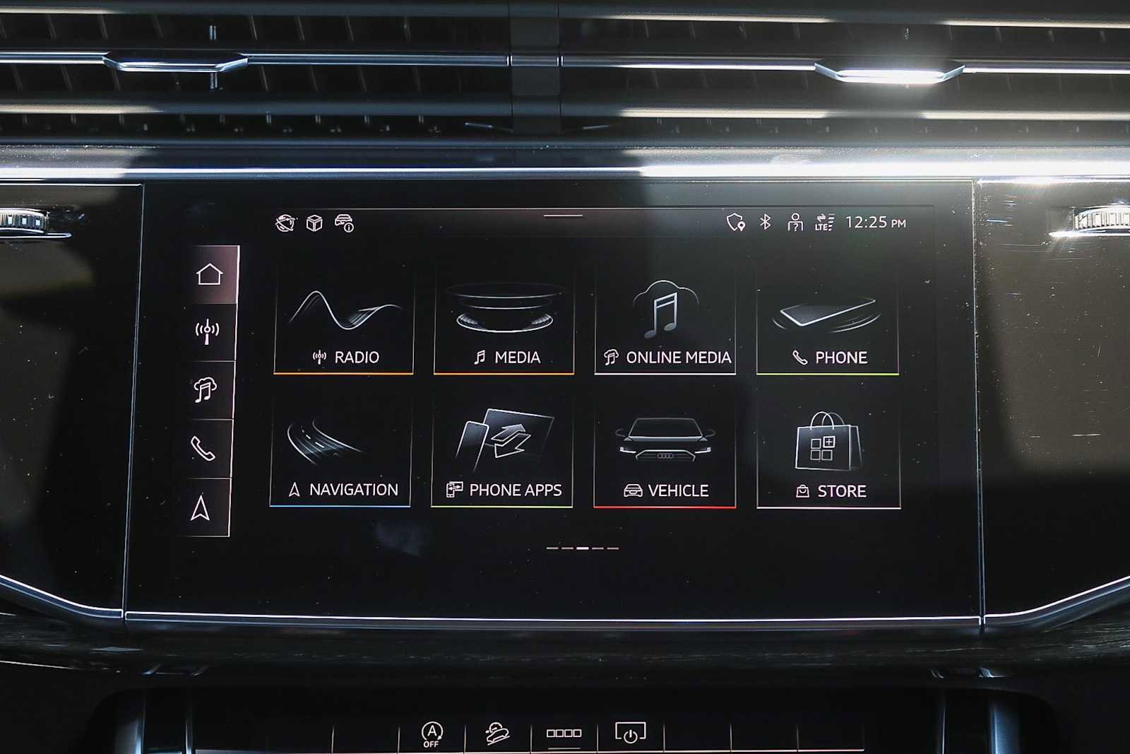 Used 2025 Audi Q7 3.0T Premium Plus image 15