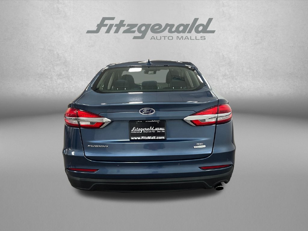 Used 2019 Ford Fusion SE FWD image 6