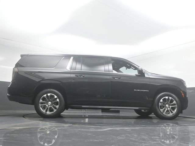 Used 2025 Chevrolet Suburban LT w/ Comfort Package AWD/4WD image 54