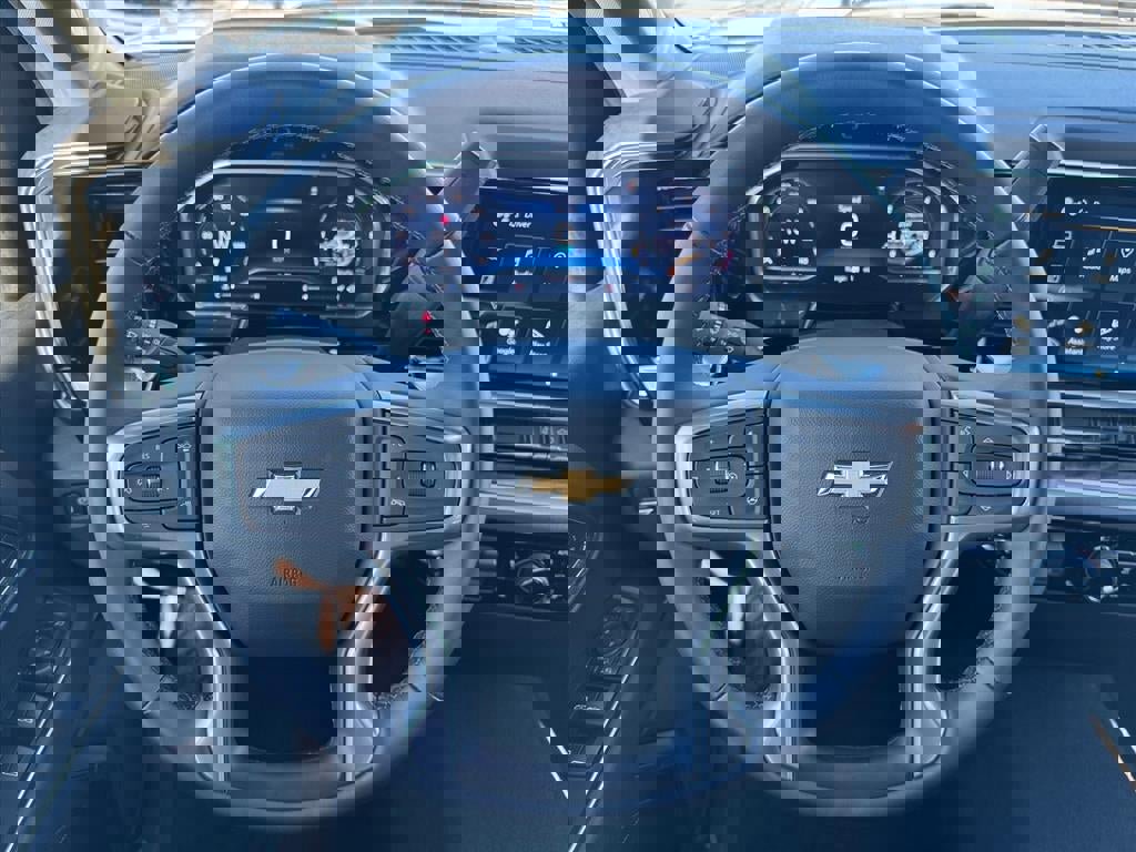 Used 2024 Chevrolet Silverado 3500 LTZ image 7