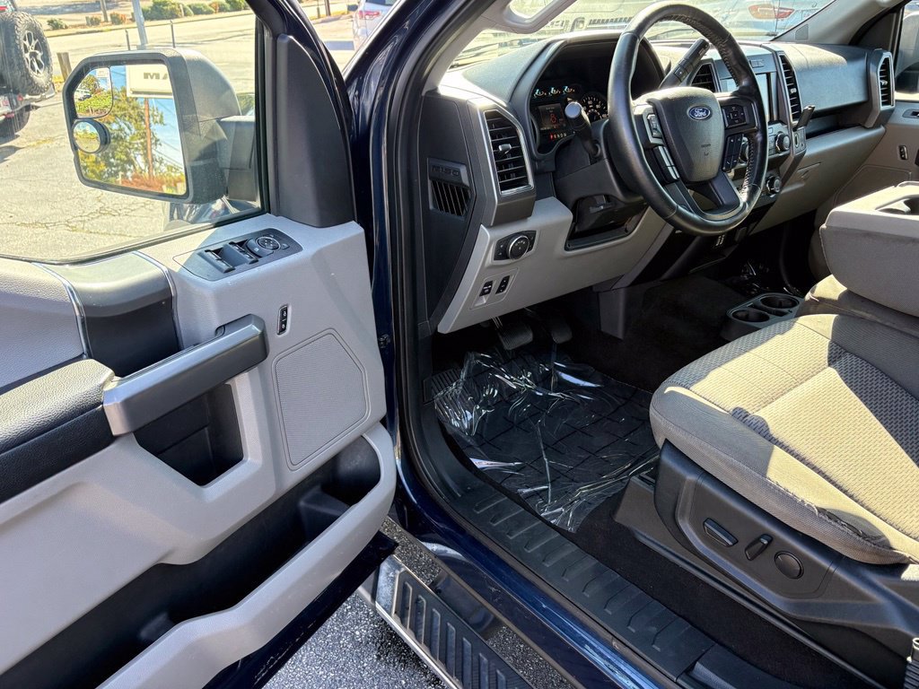 Used 2019 Ford F150 XLT w/ Equipment Group 302A Luxury AWD/4WD image 32