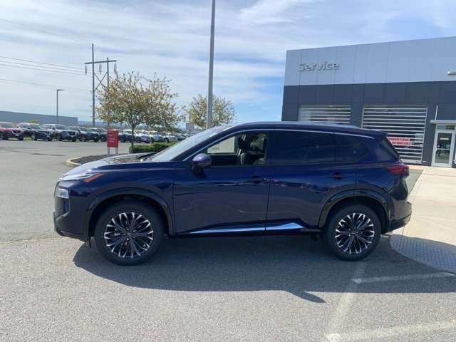 New 2026 Nissan Rogue Platinum image 4