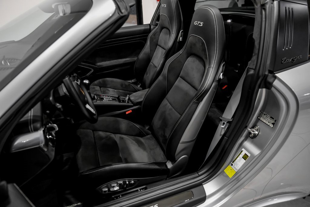 Used 2017 Porsche 911 Targa 4 GTS image 29