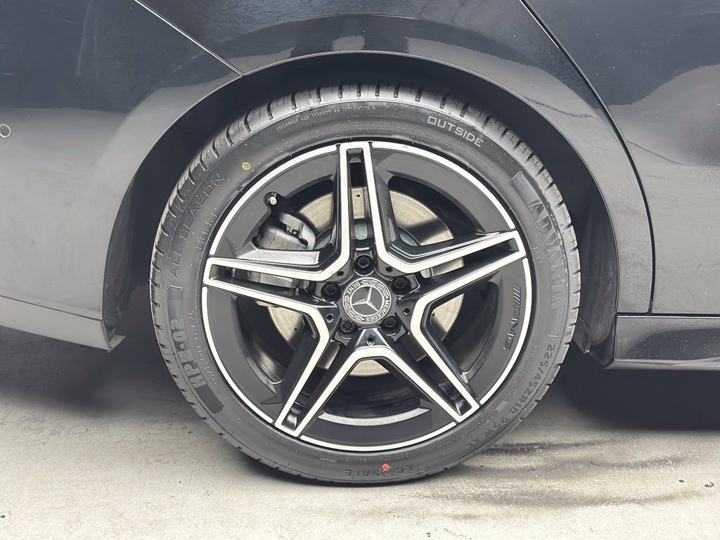 Used 2022 Mercedes-Benz CLA 250 4MATIC image 40