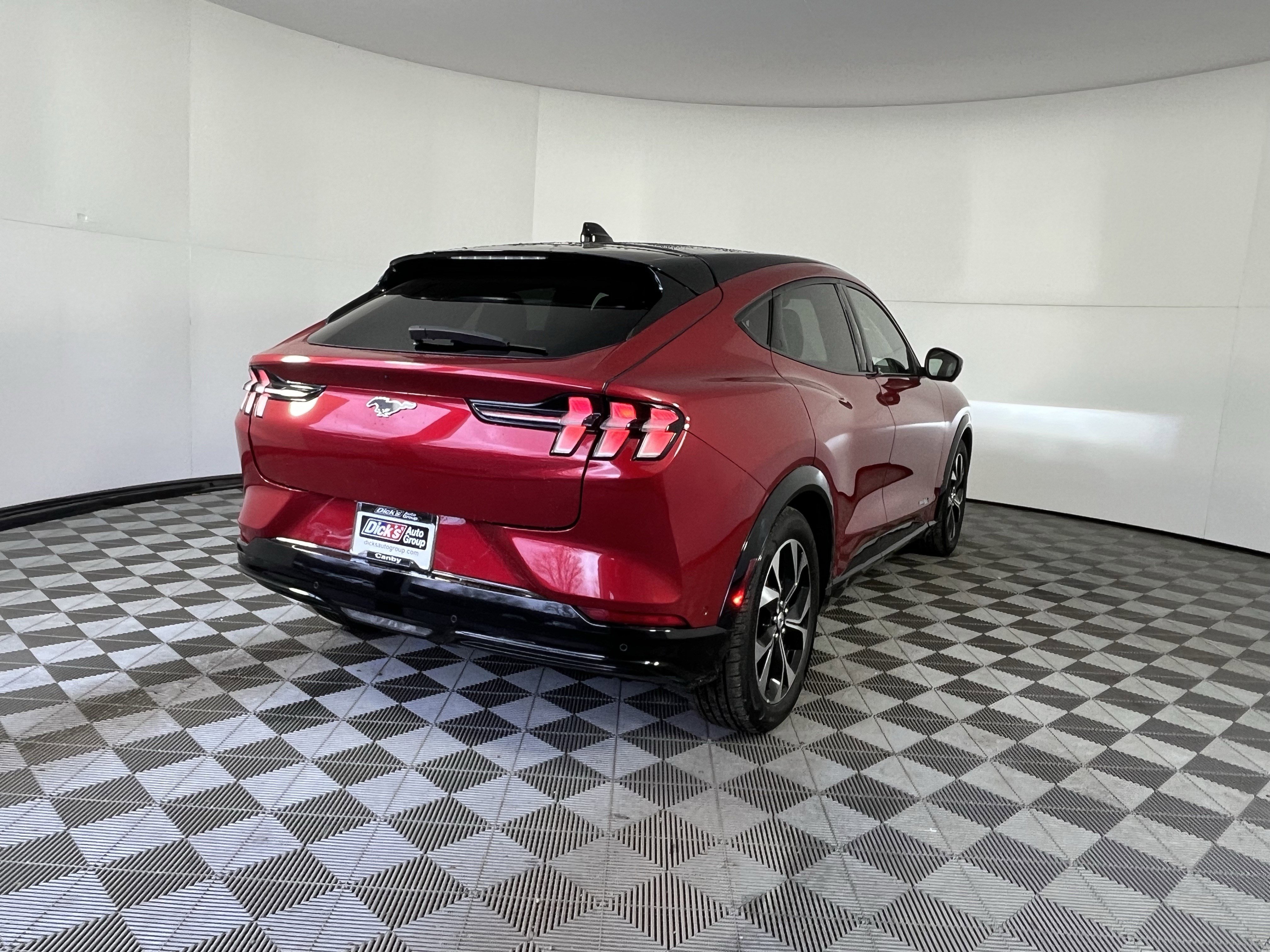 Used 2021 Ford Mustang Mach-E Premium image 5