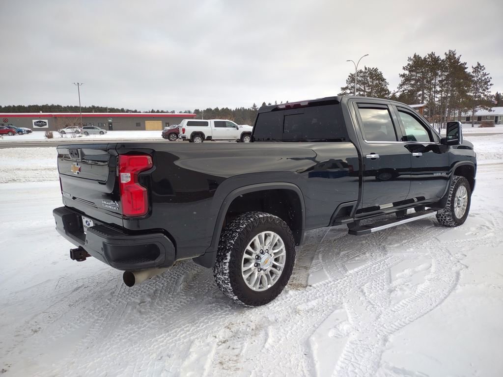 Used 2022 Chevrolet Silverado 3500 High Country image 5
