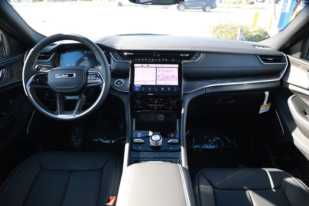 New 2025 Jeep Grand Cherokee L Overland w/ Rear Seat Video Group I image 20