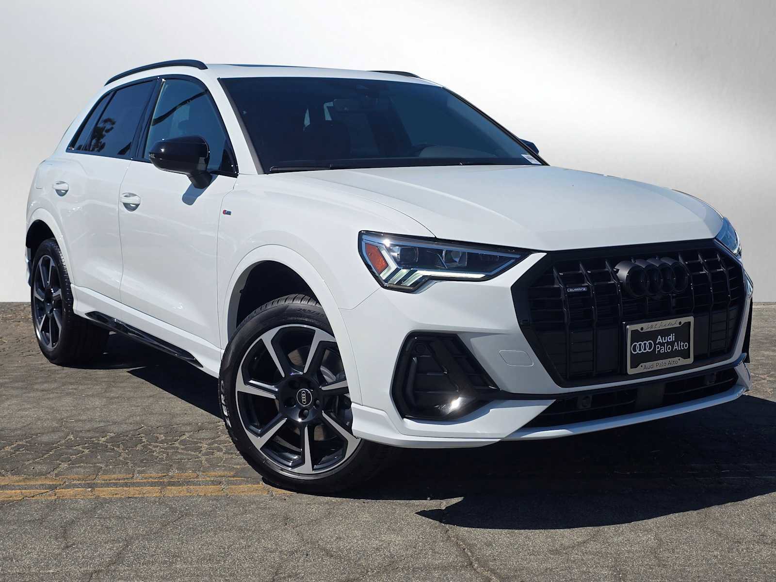 New 2025 Audi Q3 2.0T Premium Plus