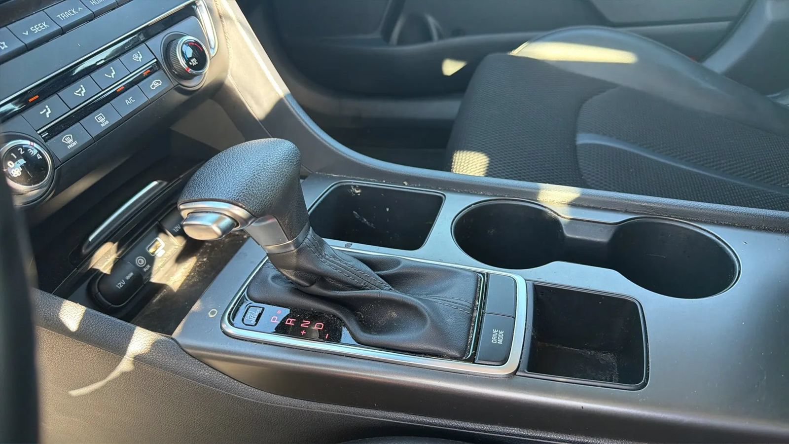 Used 2020 Kia Optima S FWD image 24