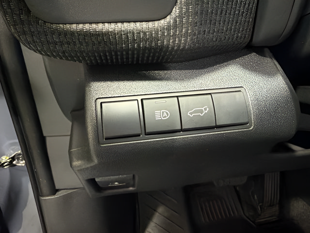 Certified 2023 Subaru Solterra AWD image 16