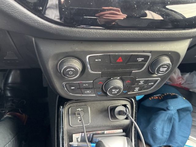 Used 2020 Jeep Compass Latitude image 17