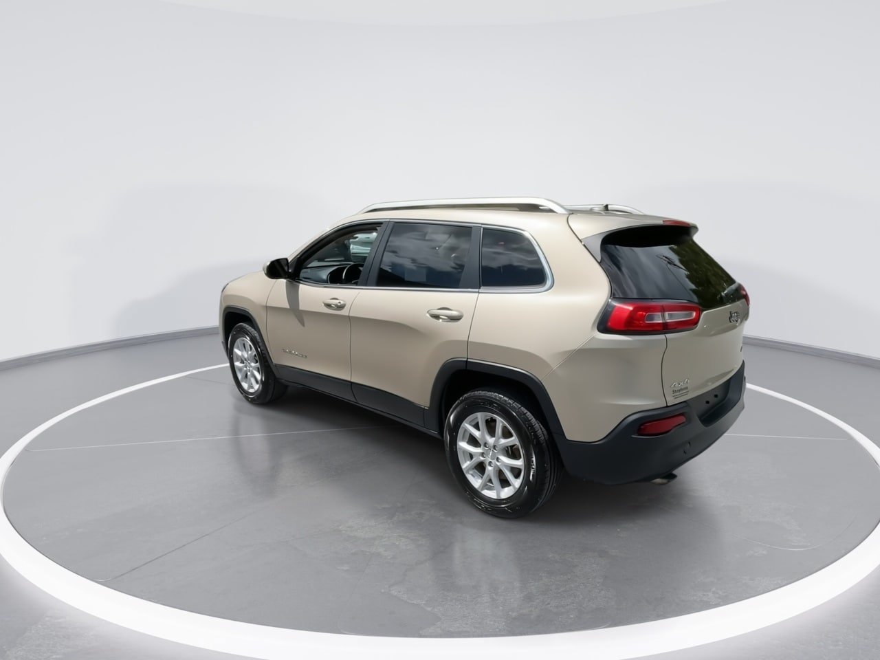 Used 2014 Jeep Cherokee Latitude AWD/4WD image 13