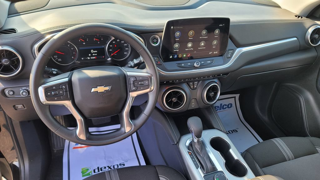 Used 2025 Chevrolet Blazer LT AWD/4WD image 24