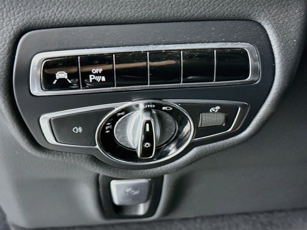Used 2023 Mercedes-Benz G 550 image 11
