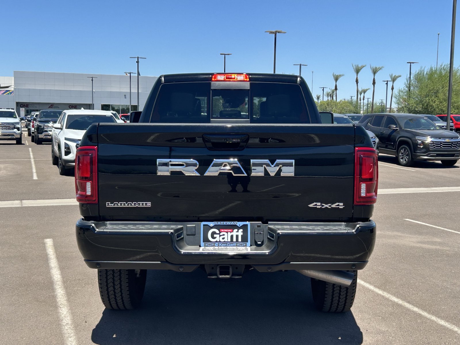 Used 2025 RAM 2500 Laramie AWD/4WD image 4