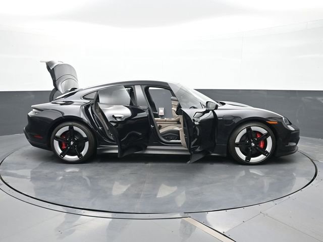 Used 2025 Porsche Taycan 4S image 35