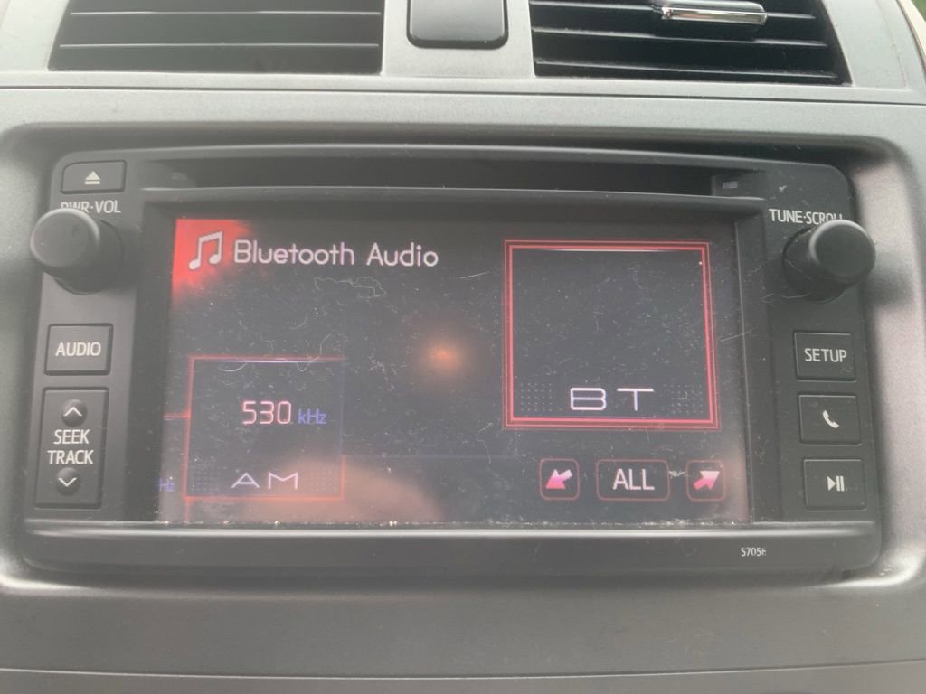 Used 2013 Toyota Corolla LE FWD image 14