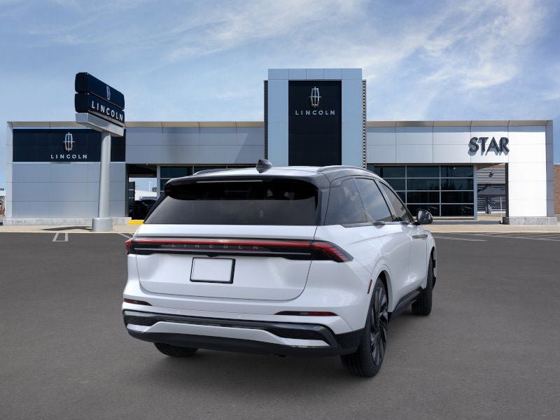 New 2026 Lincoln Nautilus Reserve w/ Jet Appearance Package AWD/4WD image 8
