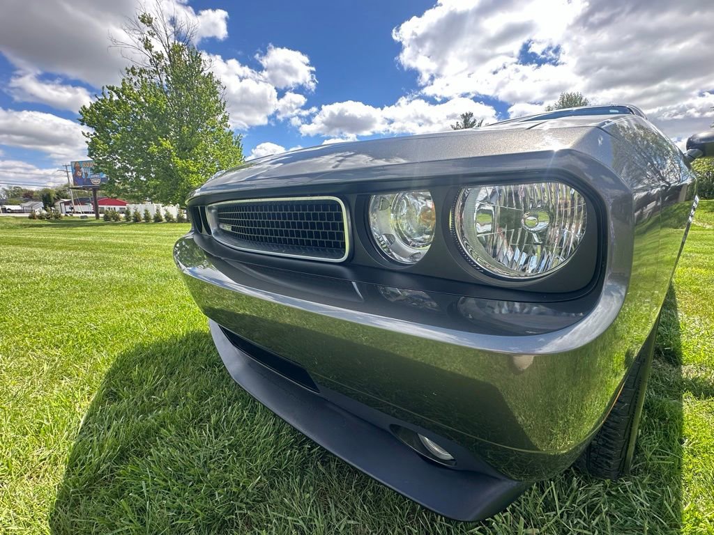 Used 2009 Dodge Challenger SE RWD image 9