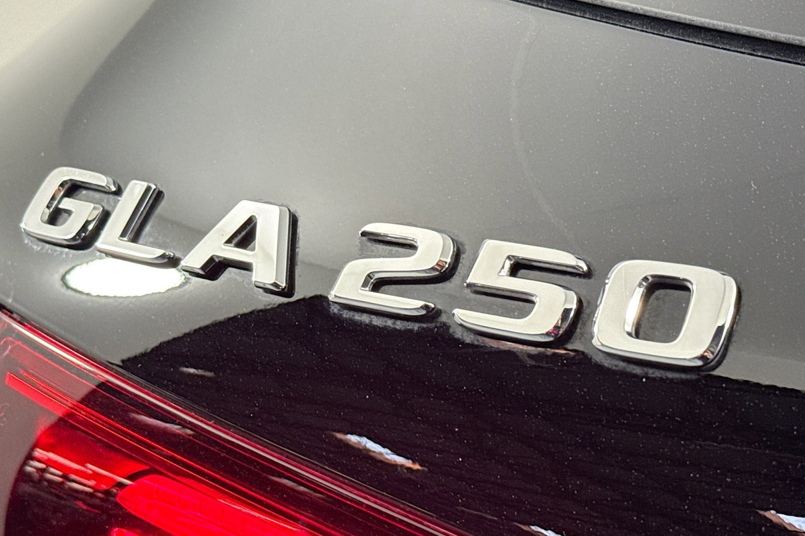 Certified 2026 Mercedes-Benz GLA 250 image 8