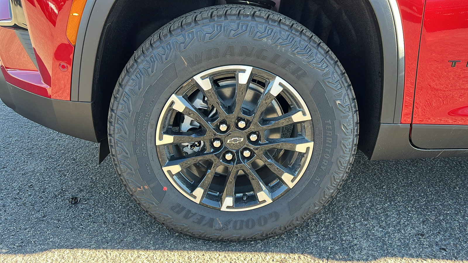 New 2026 Chevrolet Traverse Z71 w/ Enhanced Driving Package image 10