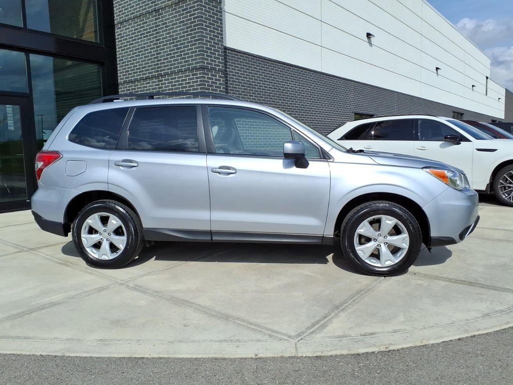 Used 2016 Subaru Forester 2.5i Premium w/ Popular Package #2 image 8