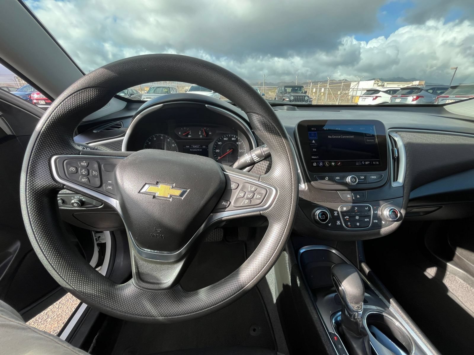 Used 2024 Chevrolet Malibu LT FWD image 35