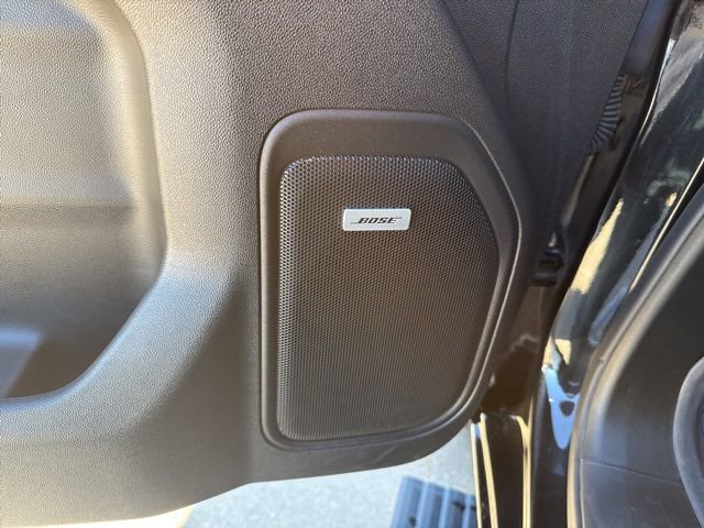 Used 2023 GMC Sierra 2500 Denali w/ Denali Black Diamond Edition image 15