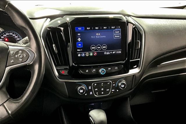 Used 2022 Chevrolet Traverse LT w/ Midnight/Sport Edition image 9
