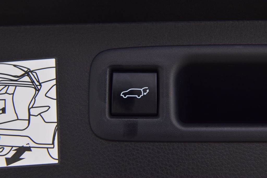Used 2024 Toyota Highlander XLE AWD/4WD image 27