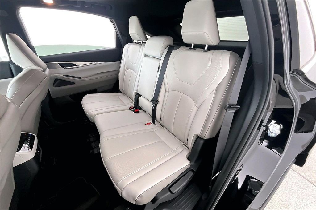 New 2027 INFINITI QX65 Luxe w/ Cargo Package AWD/4WD image 23