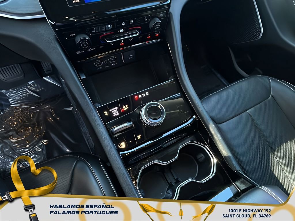 Used 2022 Jeep Grand Cherokee Limited w/ Luxury Tech Group II image 24