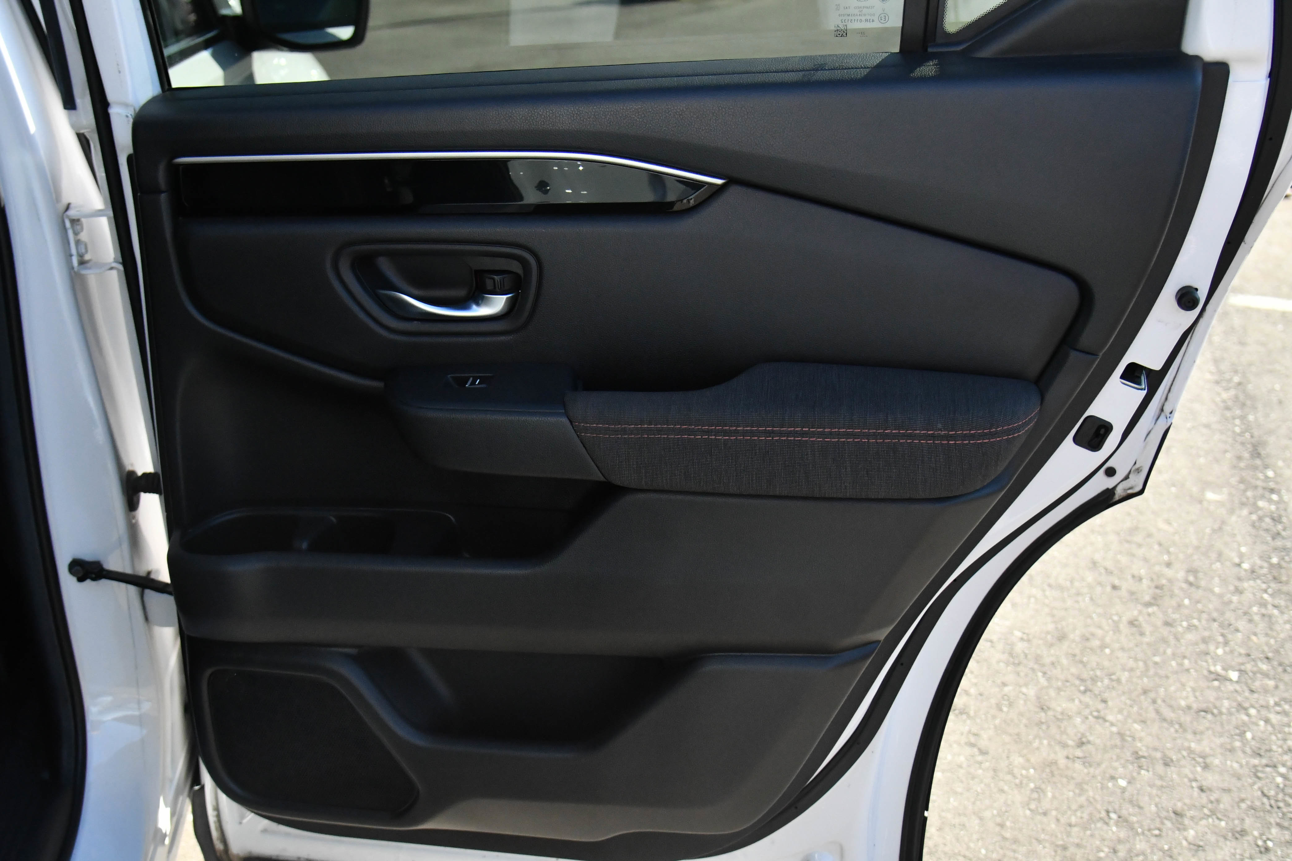 Used 2024 Honda Pilot Sport image 40