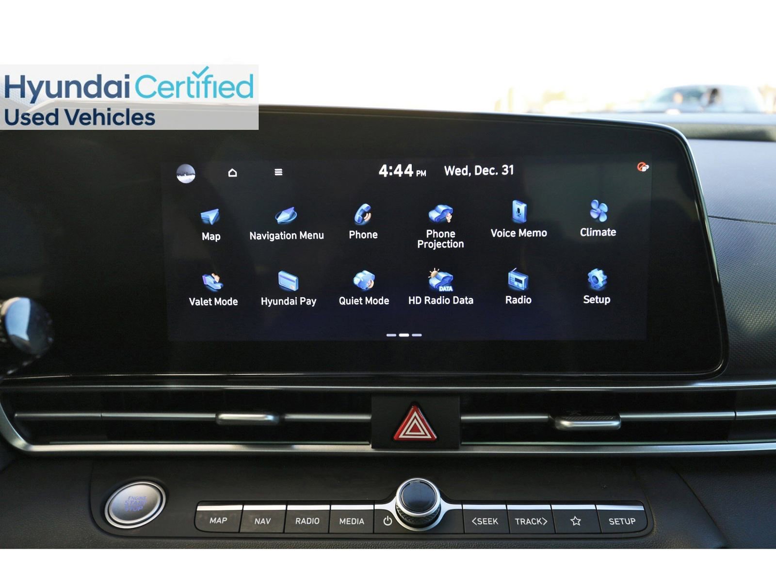 Certified 2025 Hyundai Elantra SEL image 25