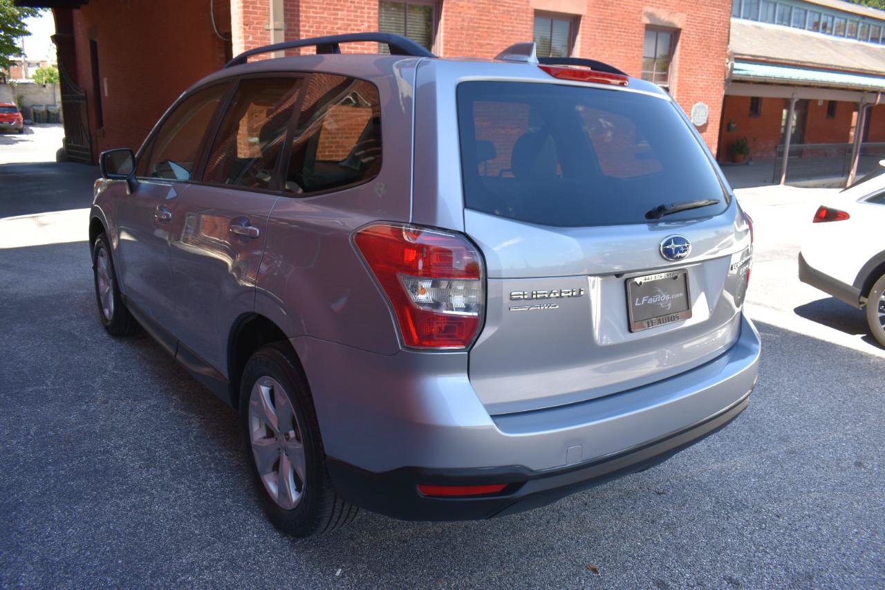 Used 2016 Subaru Forester 2.5i Premium w/ All-Weather Package AWD/4WD image 5
